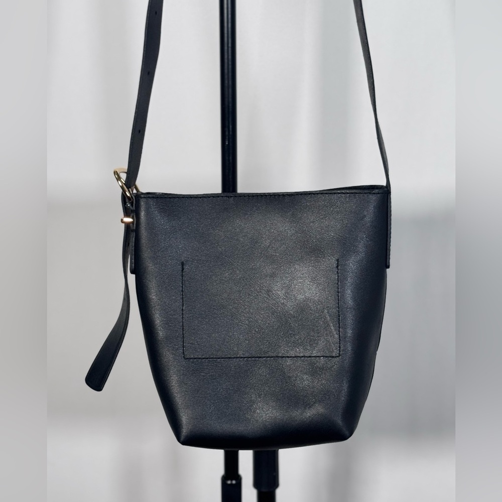 Madewell The Essential Mini Bucket Tote - Picture 4 of 6